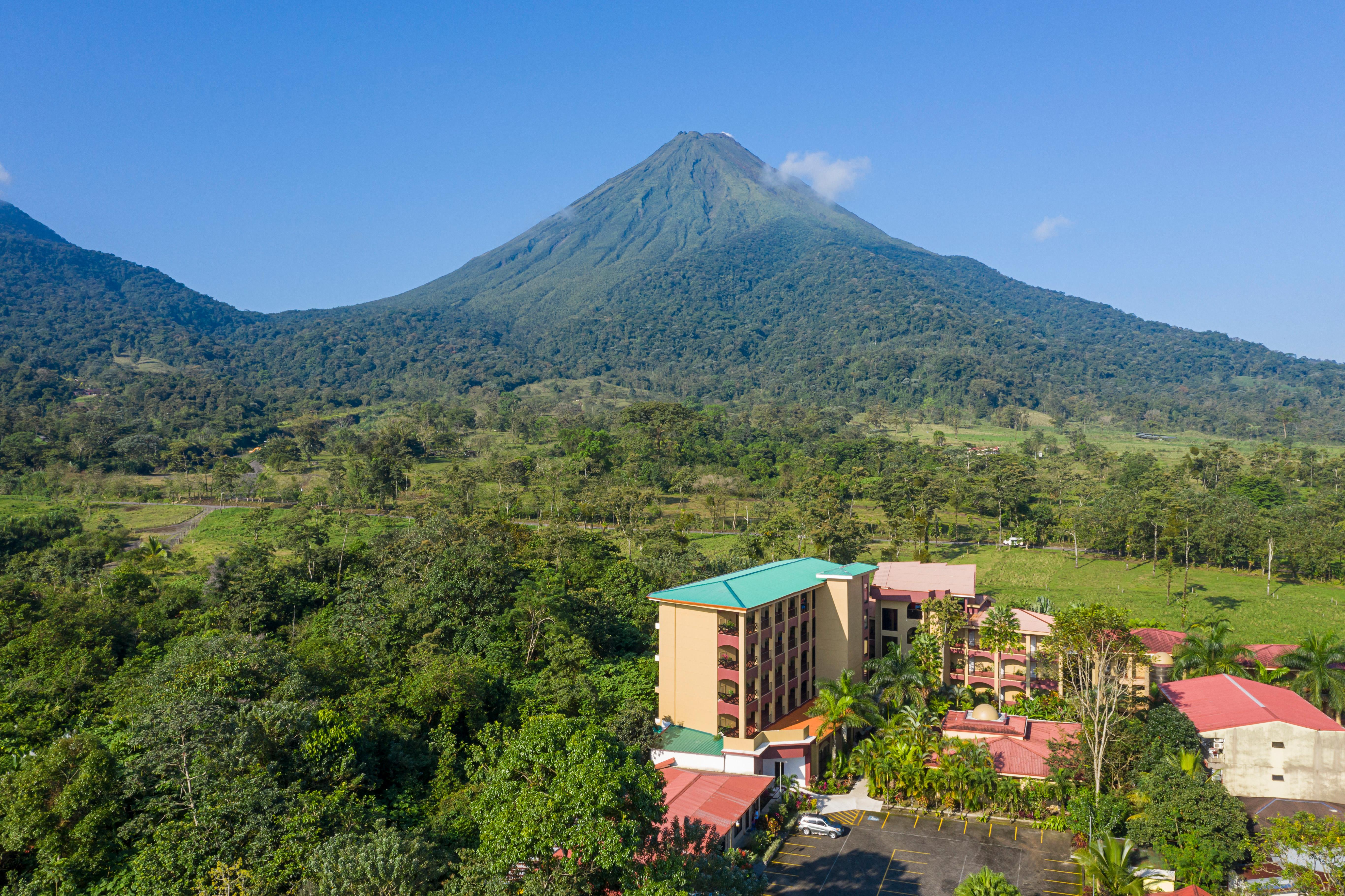 Hotel Magic Mountain La Fortuna Exterior foto