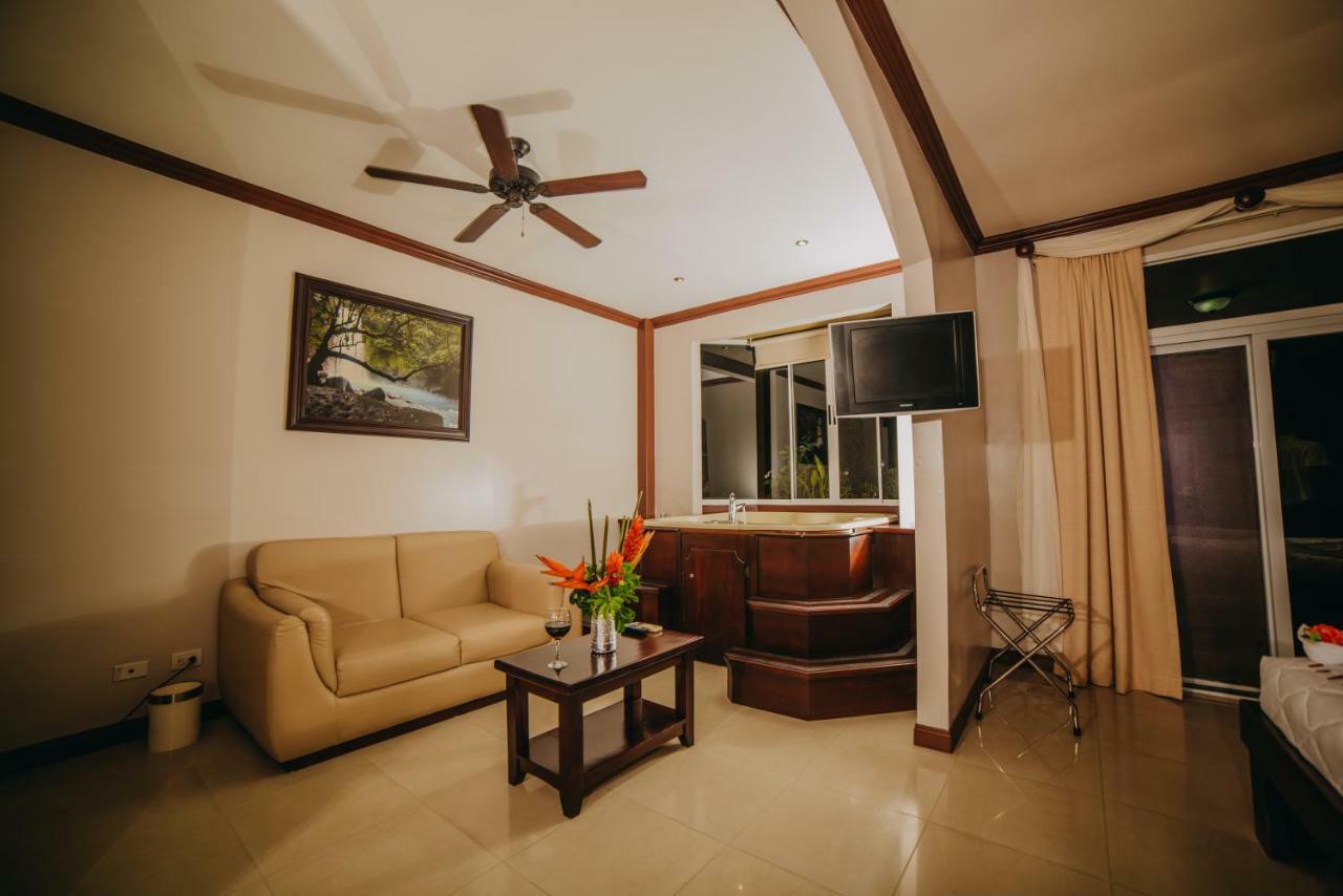 Hotel Magic Mountain La Fortuna Exterior foto